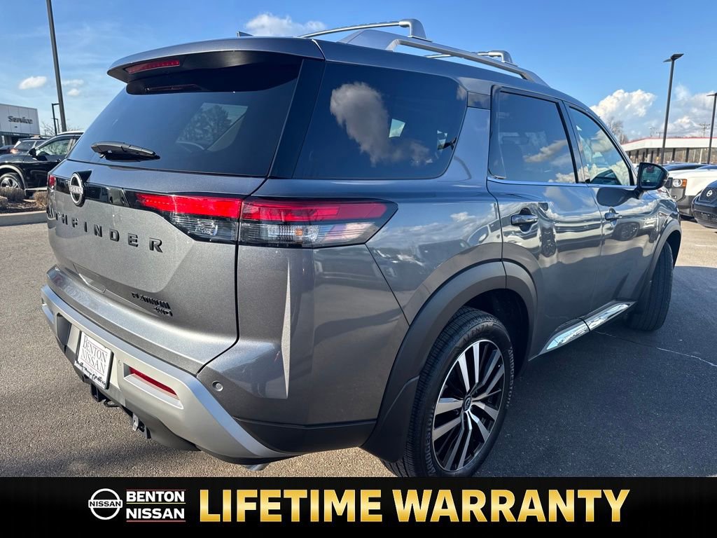 Certified 2025 Nissan Pathfinder Platinum w/ Black Appearance Package image 9