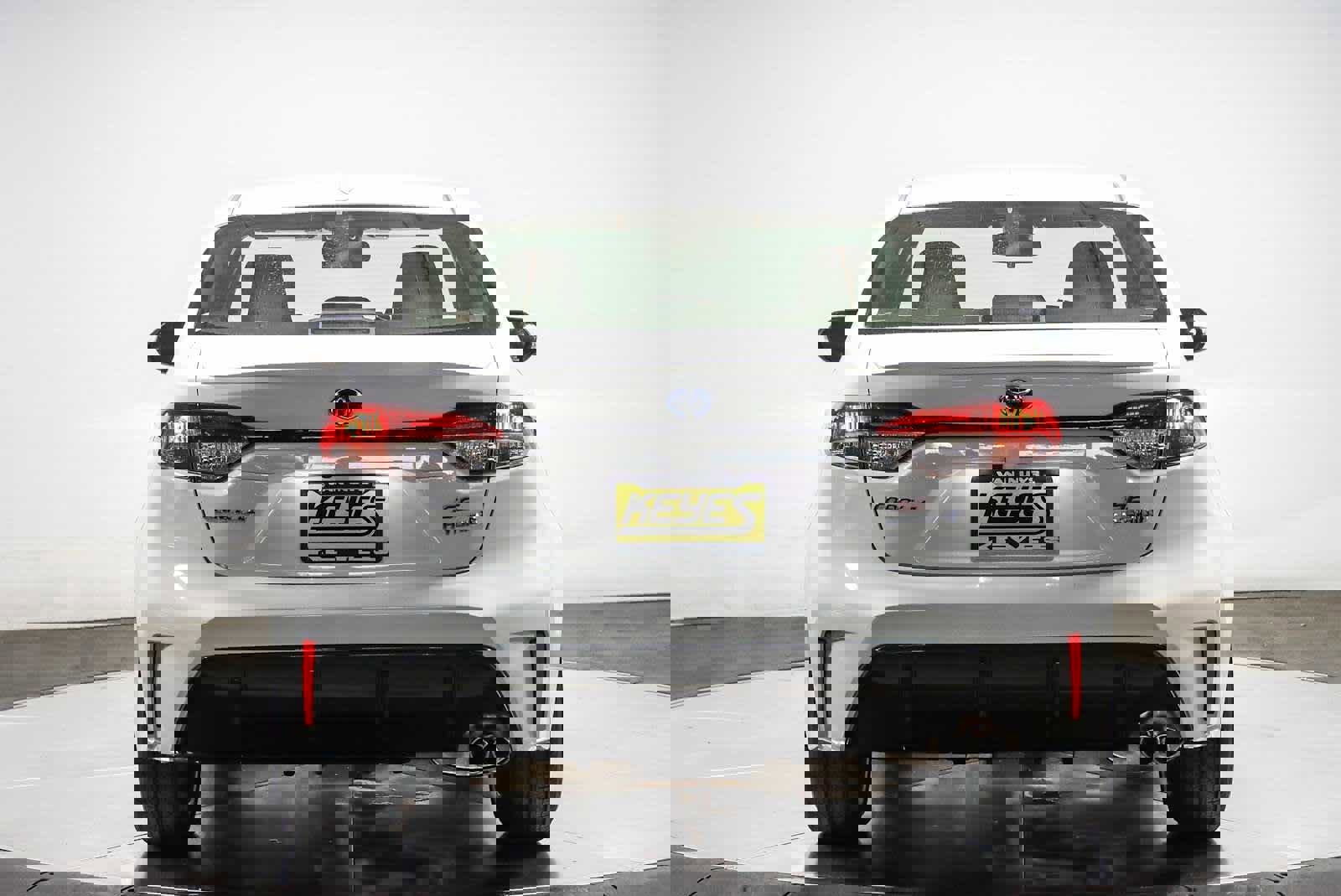 New 2025 Toyota Corolla SE image 3