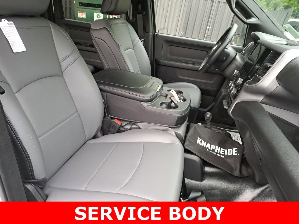 Used 2024 RAM 2500 Tradesman w/ Chrome Appearance Group image 11