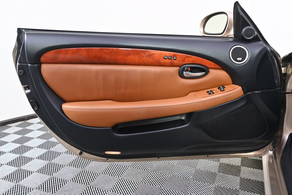 Used 2003 Lexus SC 430 Convertible RWD image 24
