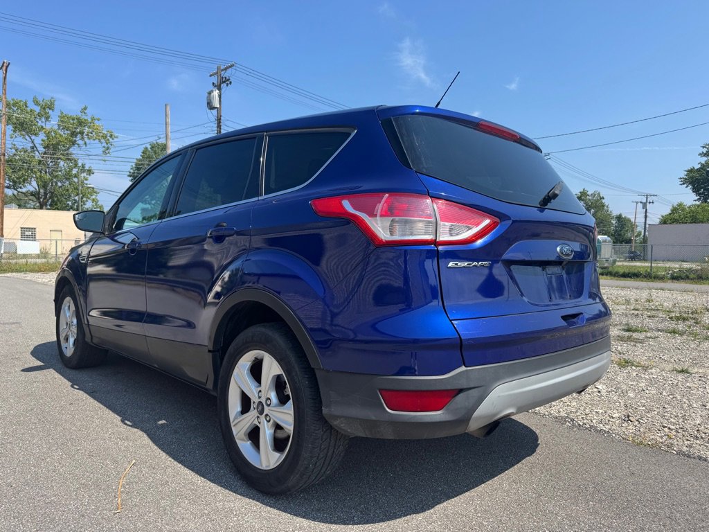 Used 2015 Ford Escape SE image 5