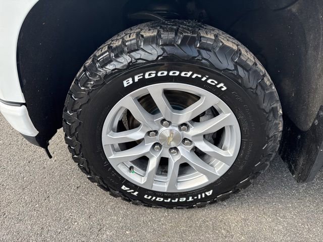 Used 2022 Chevrolet Silverado 1500 RST w/ Z71 Off-Road Package AWD/4WD image 9