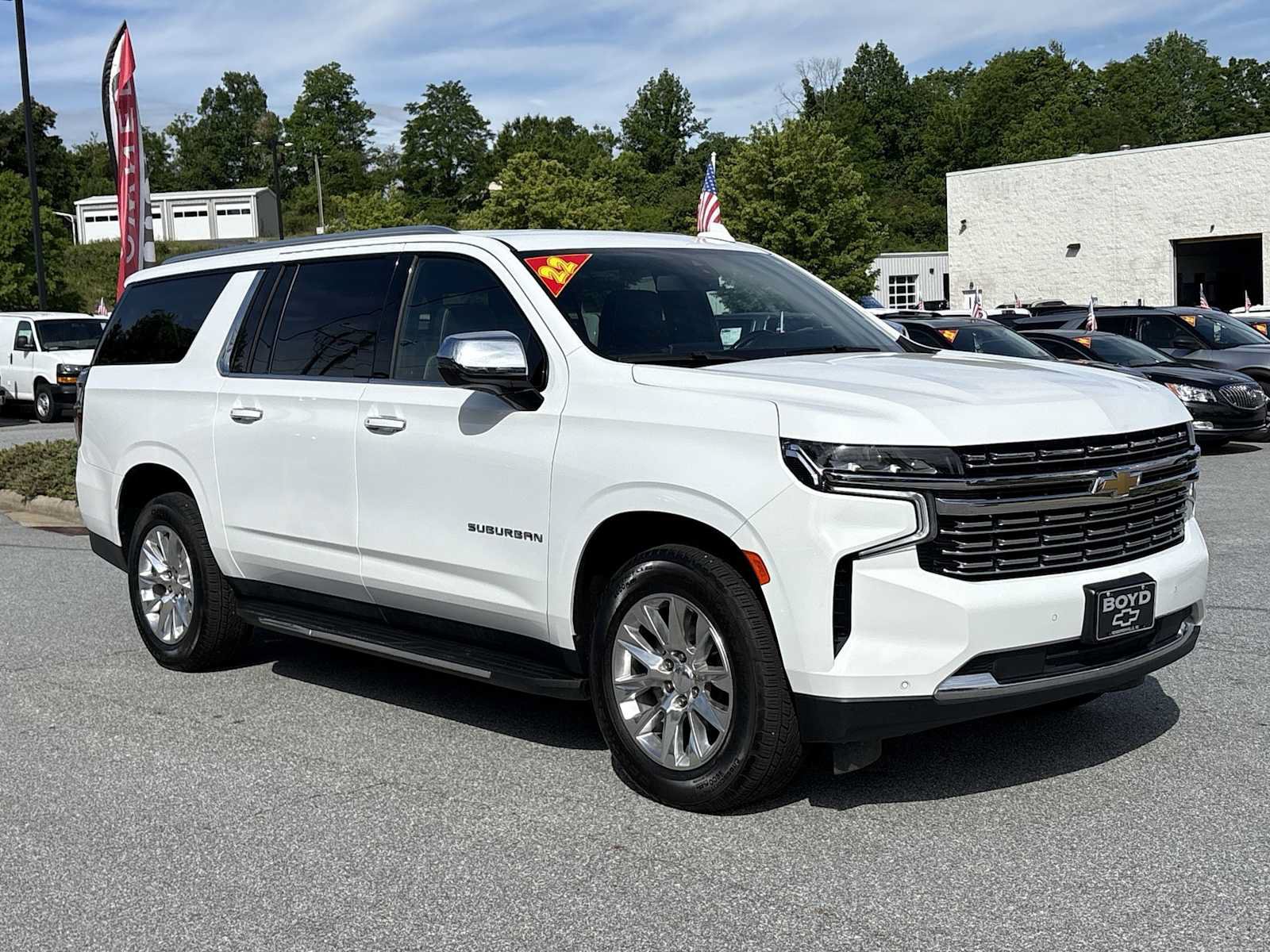 Used 2022 Chevrolet Suburban Premier AWD/4WD image 4