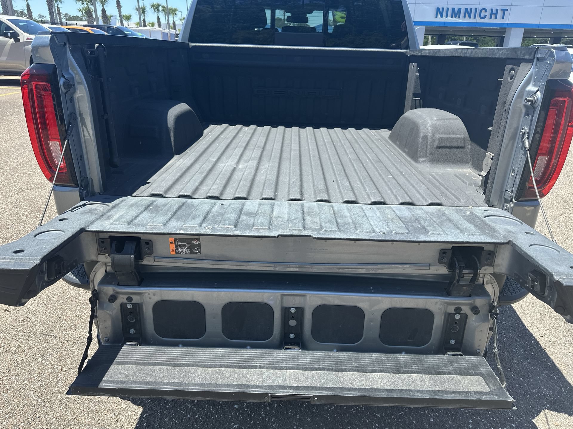 Used 2023 GMC Sierra 1500 Denali AWD/4WD image 36