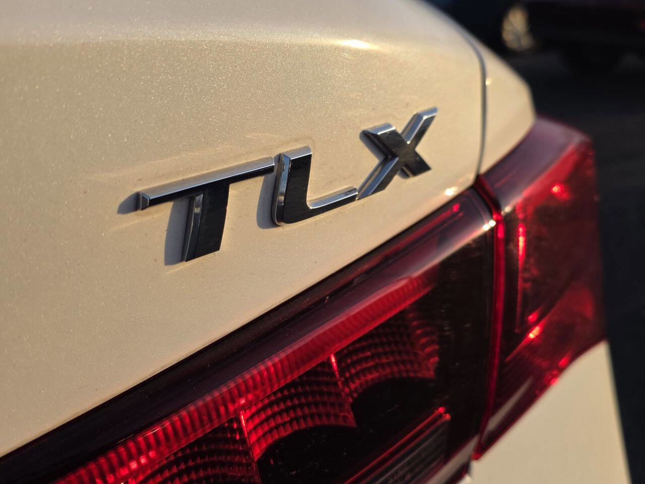 Used 2016 Acura TLX V6 image 23