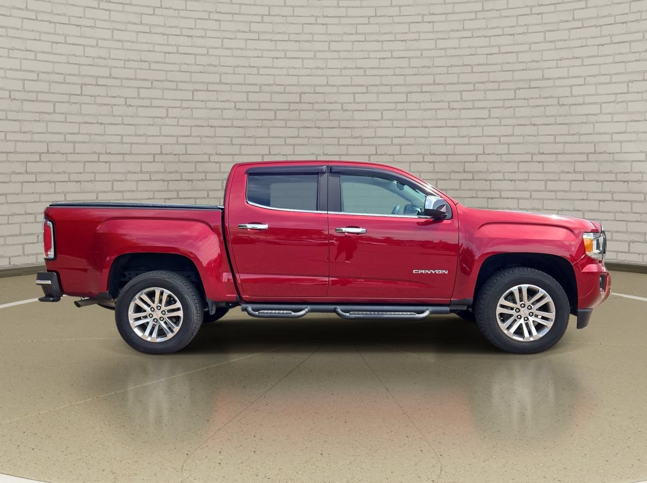 Used 2018 GMC Canyon SLT RWD image 4
