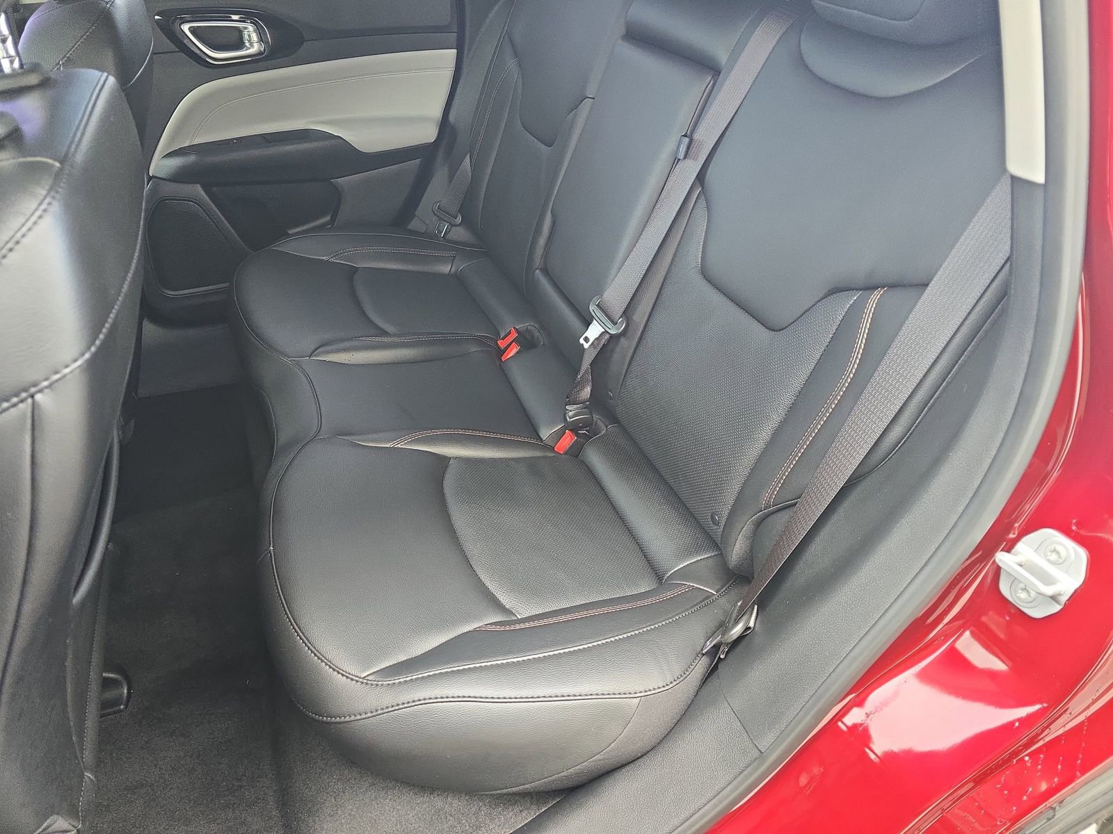 Used 2022 Jeep Compass Limited image 19