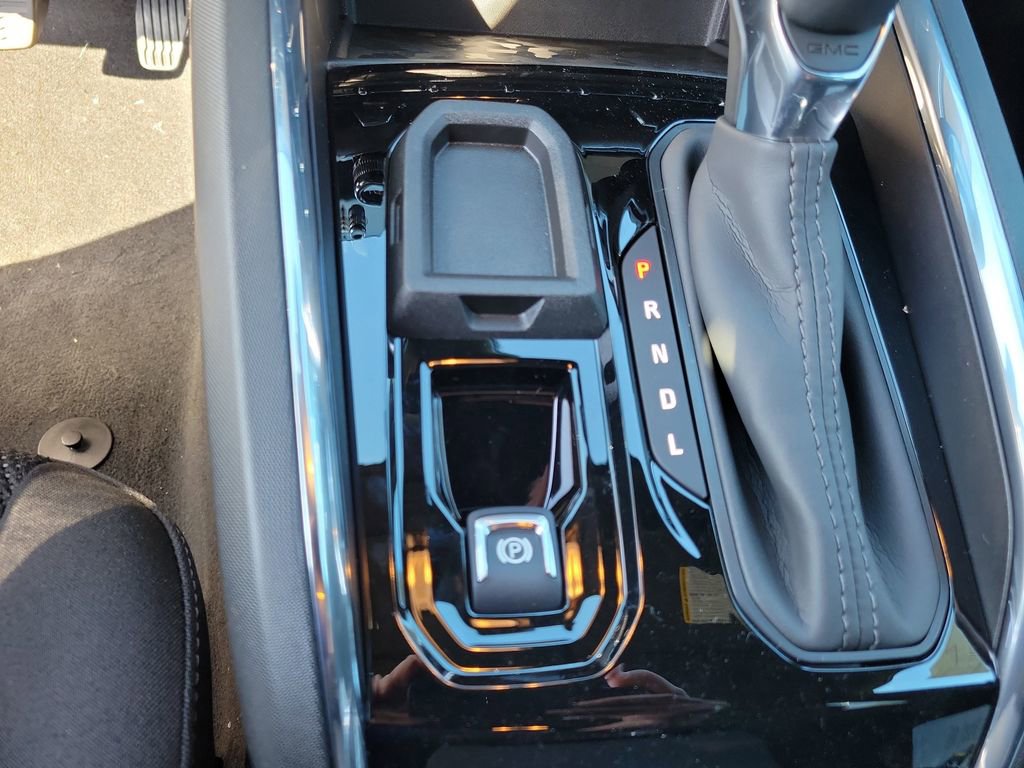 New 2026 GMC Canyon Elevation w/ Convenience Package RWD image 30