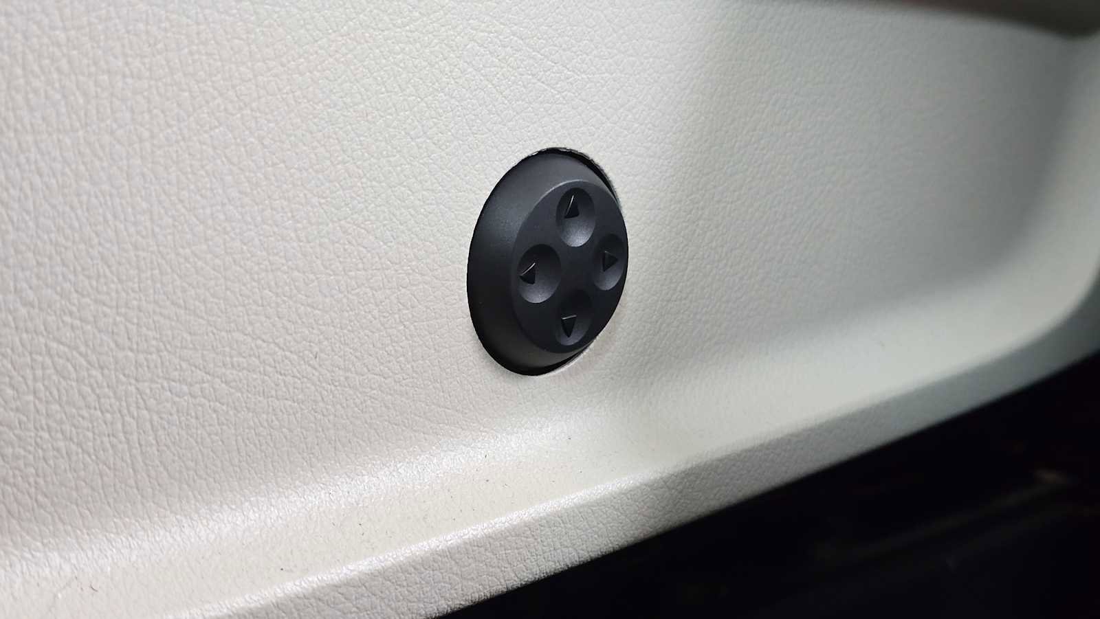 Used 2022 Mercedes-Benz GLA 250 4MATIC image 25