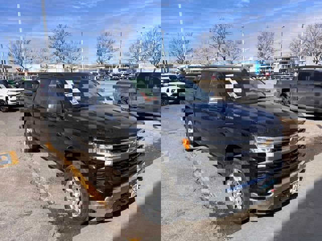 Certified 2022 Chevrolet Silverado 1500 LT image 1