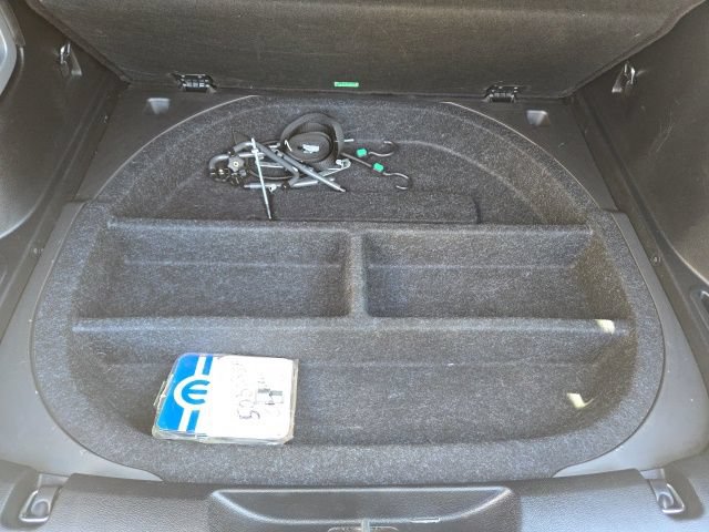 Used 2015 Jeep Cherokee Limited AWD/4WD image 34