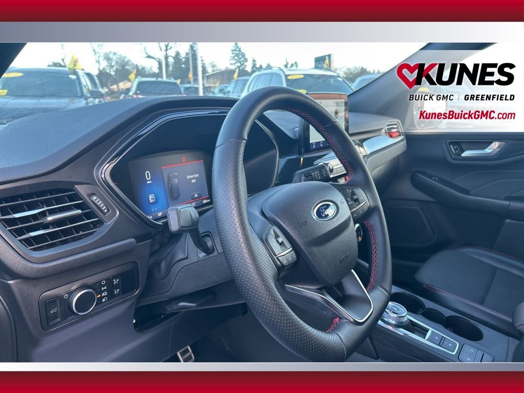 Used 2024 Ford Escape ST-Line image 17