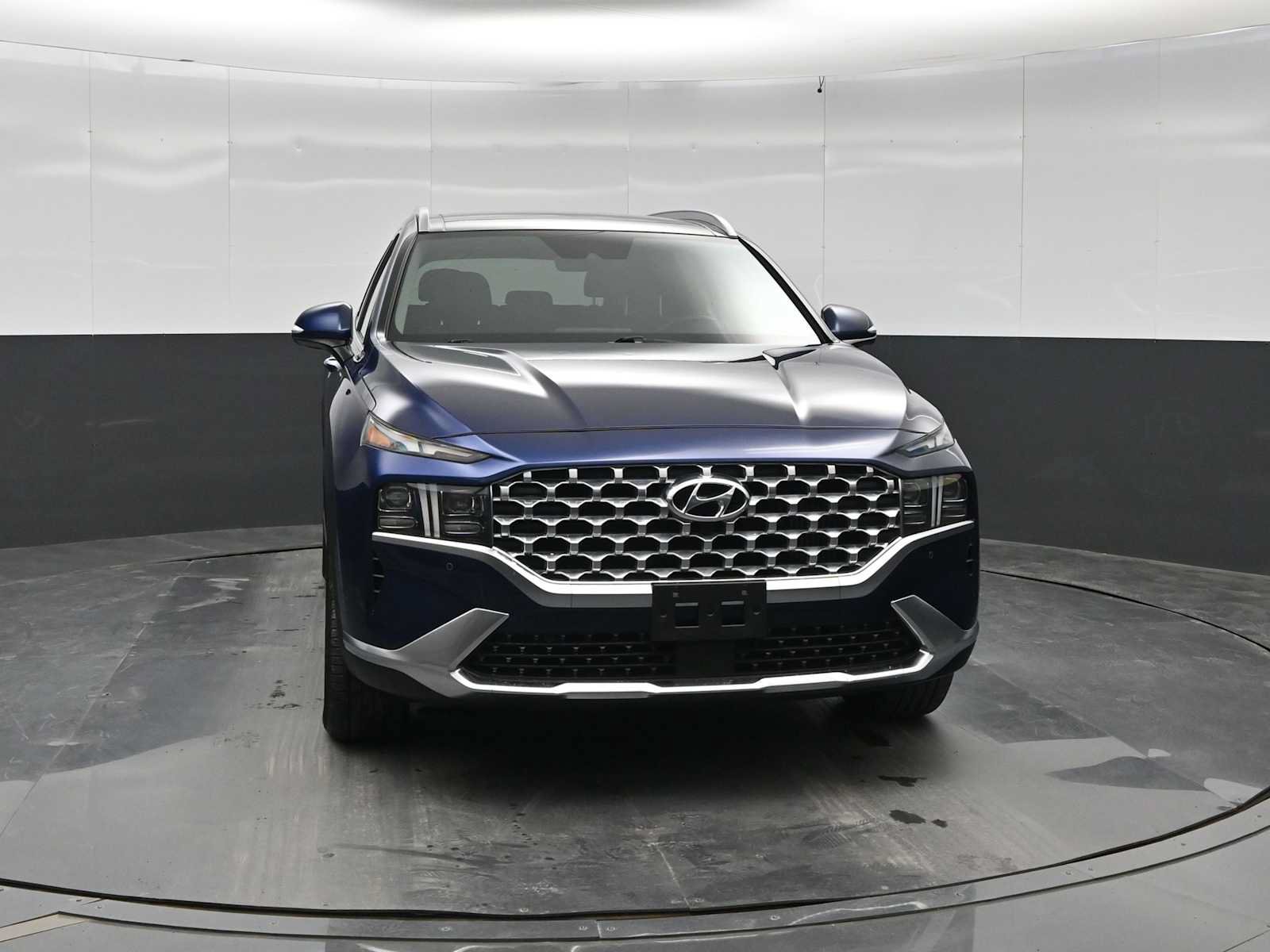 Used 2023 Hyundai Santa Fe Limited w/ Cargo Package AWD/4WD image 2