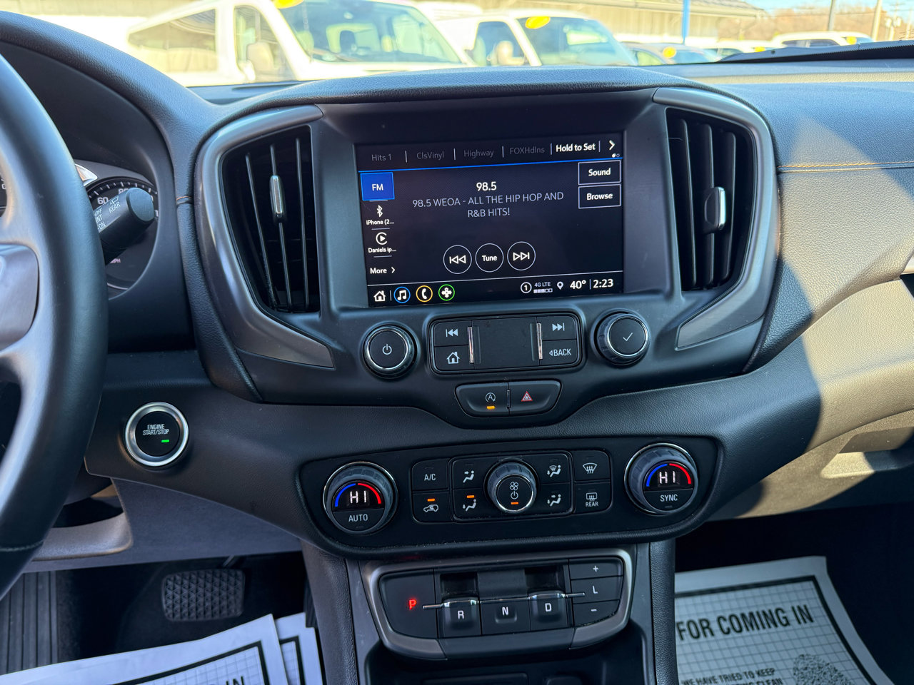 Used 2023 GMC Terrain AT4 image 10