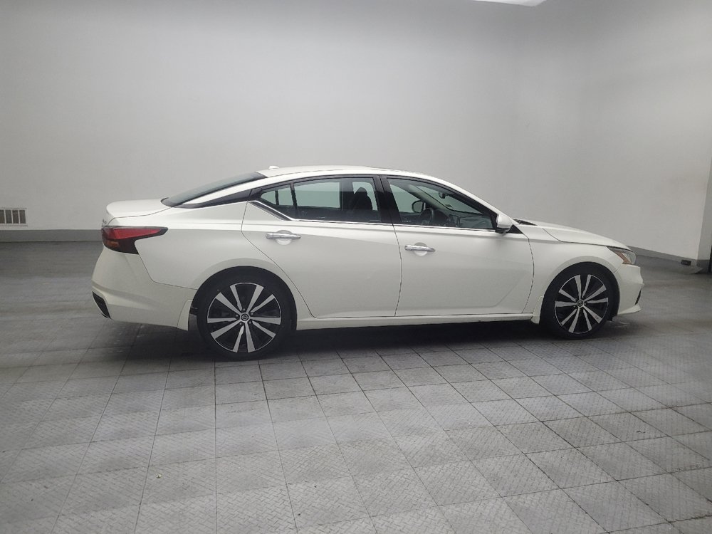 Used 2020 Nissan Altima 2.0 Platinum FWD image 10