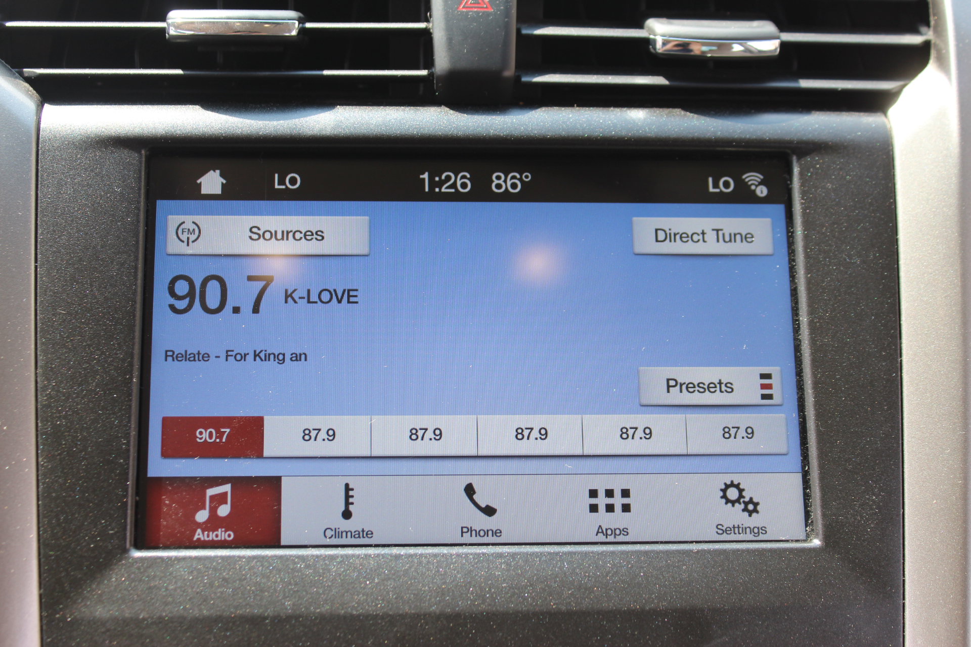 Used 2018 Ford Fusion SE w/ Fusion SE Technology Package image 20