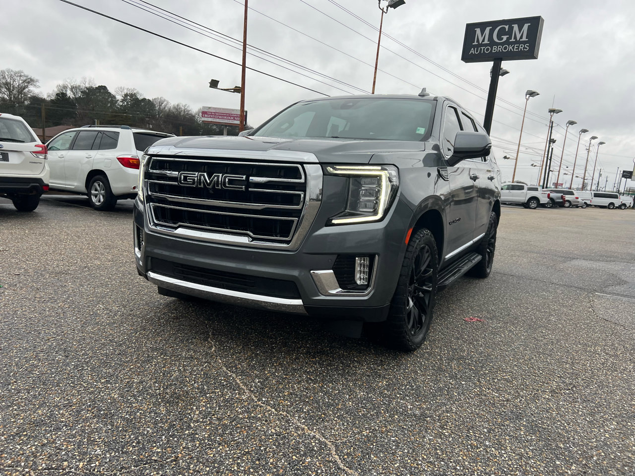 Used 2022 GMC Yukon SLT w/ SLT Premium Package image 10