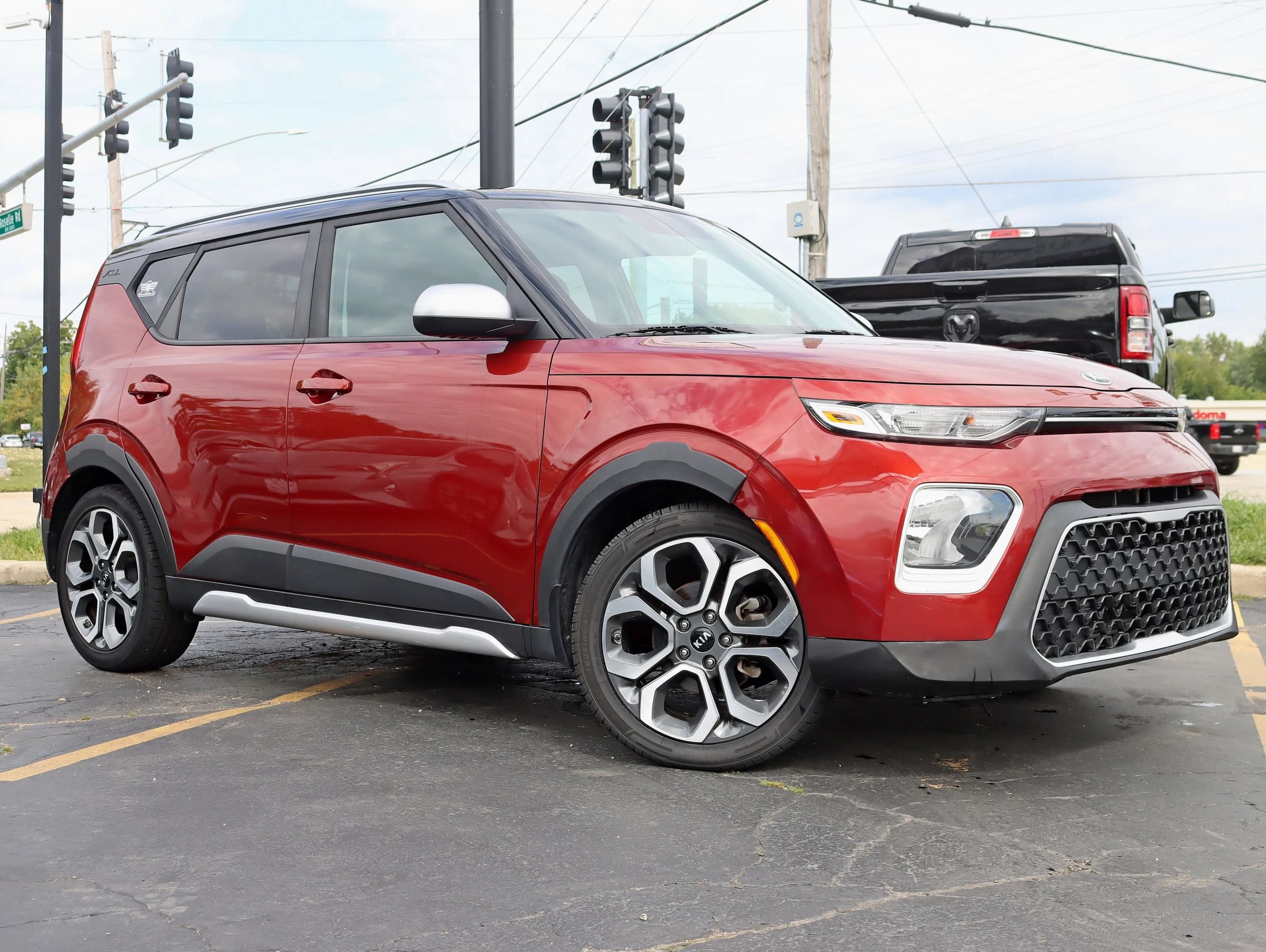 Used 2020 Kia Soul X-Line FWD image 2