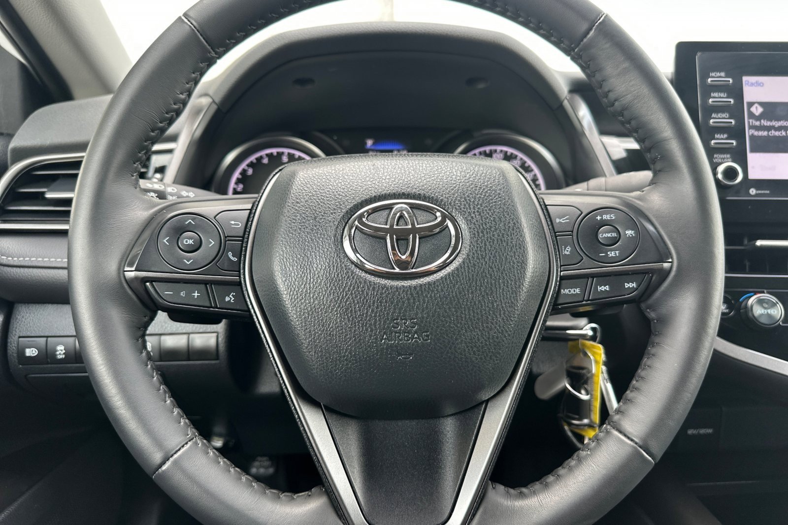 Used 2024 Toyota Camry SE image 20