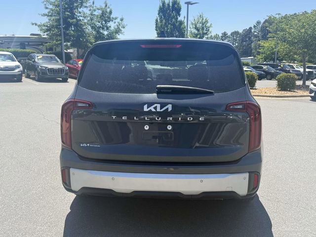 Certified 2024 Kia Telluride LX FWD image 7