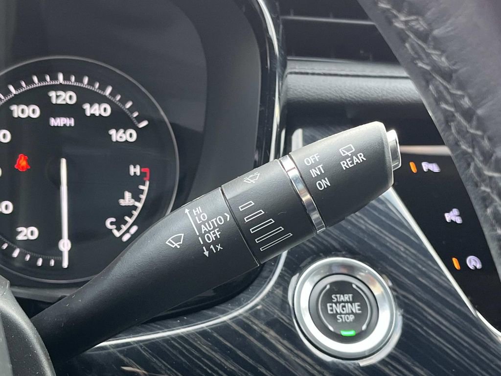 Certified 2024 Cadillac XT6 Premium Luxury w/ Technology Package image 34