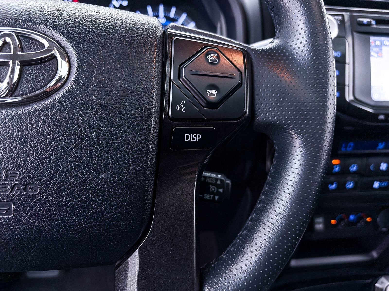 Used 2019 Toyota 4Runner Limited AWD/4WD image 32