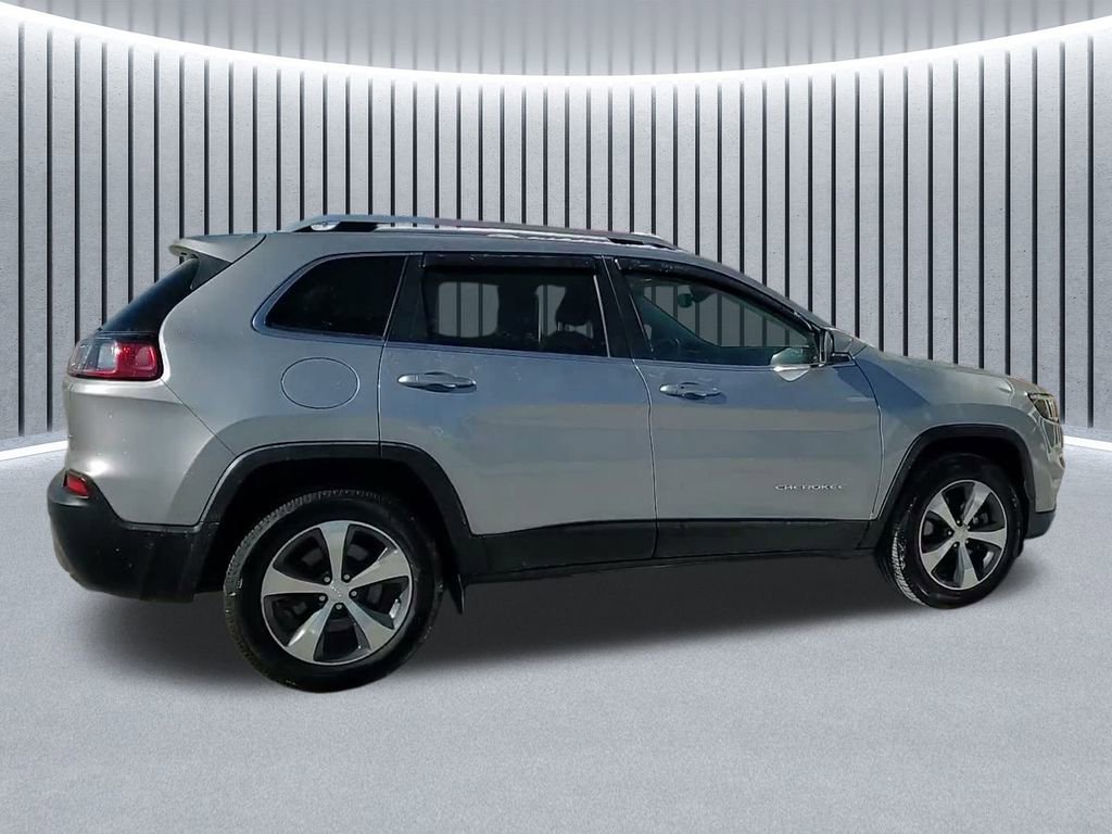 Used 2019 Jeep Cherokee Limited image 5