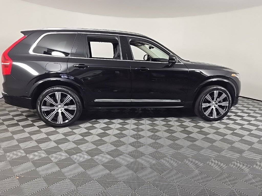 Certified 2024 Volvo XC90 T8 Ultimate w/ Lounge Package image 7