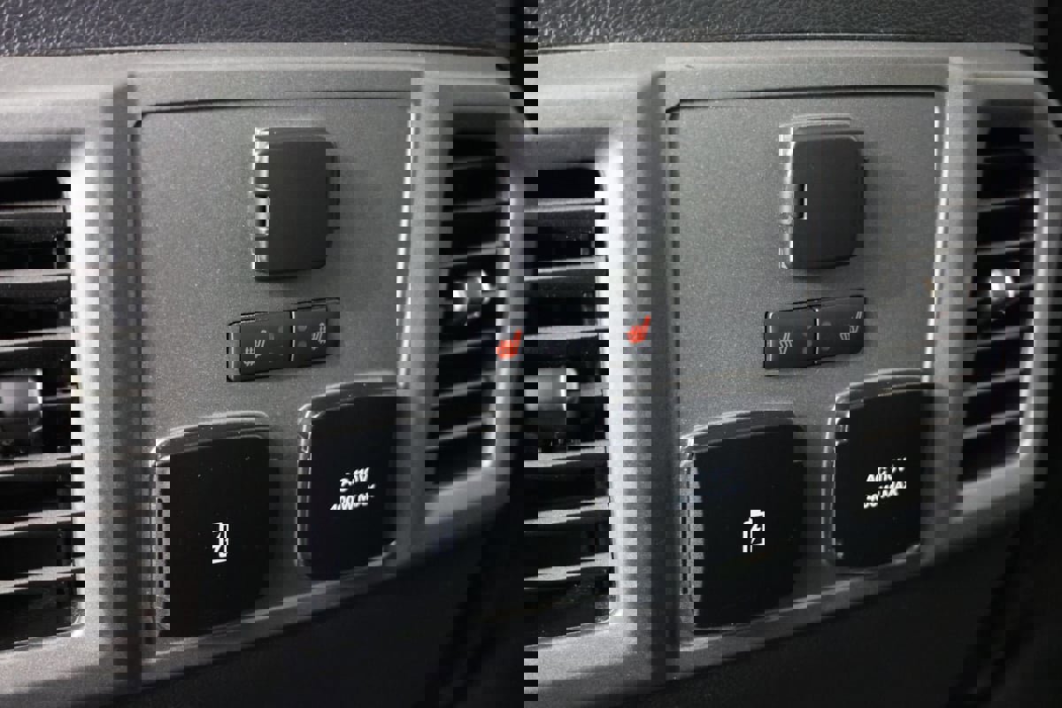 Used 2020 Ford F150 Raptor w/ Equipment Group 802A Luxury AWD/4WD image 34