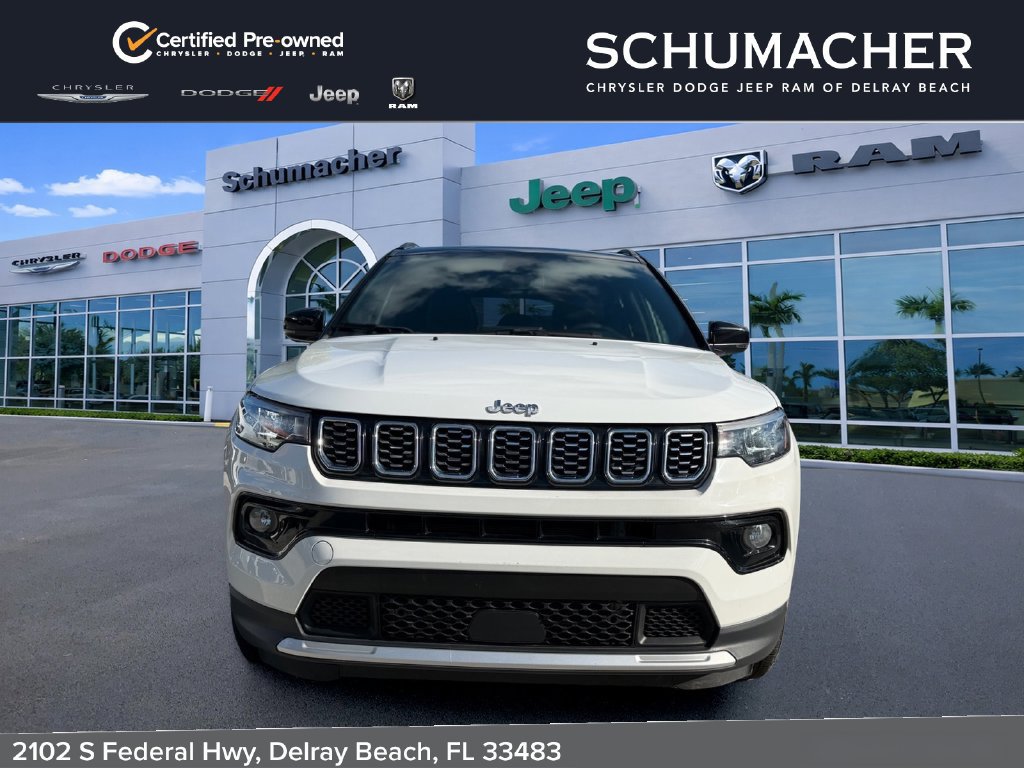 Used 2024 Jeep Compass Limited AWD/4WD image 2