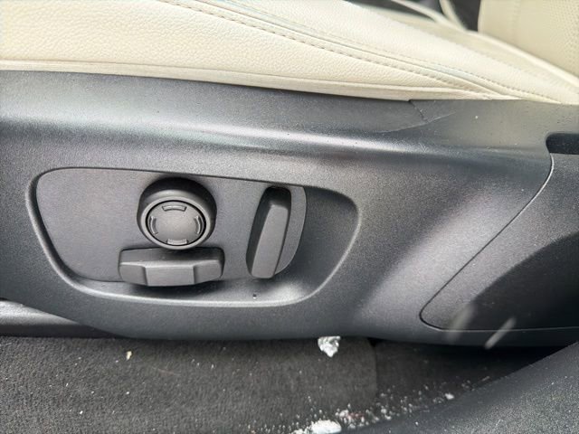 Used 2020 Land Rover Range Rover Velar R-Dynamic S image 23