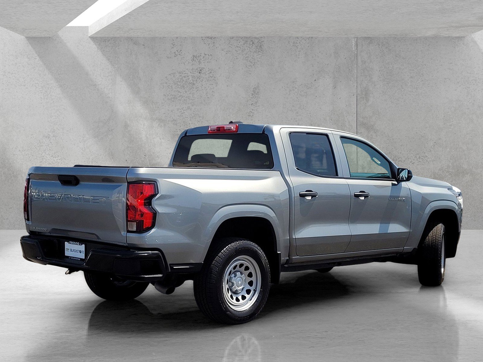 Used 2024 Chevrolet Colorado W/T RWD image 4