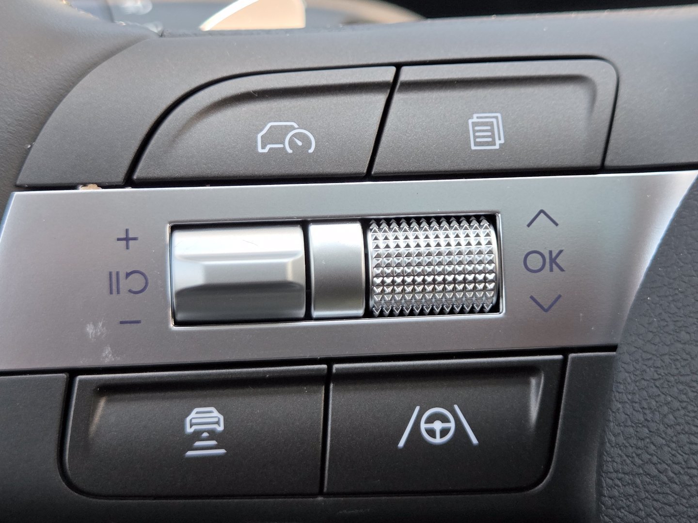 New 2026 Hyundai Kona Limited AWD/4WD image 36