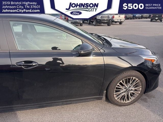 Used 2023 Kia Forte GT-Line w/ GT-Line Premium Package FWD image 13