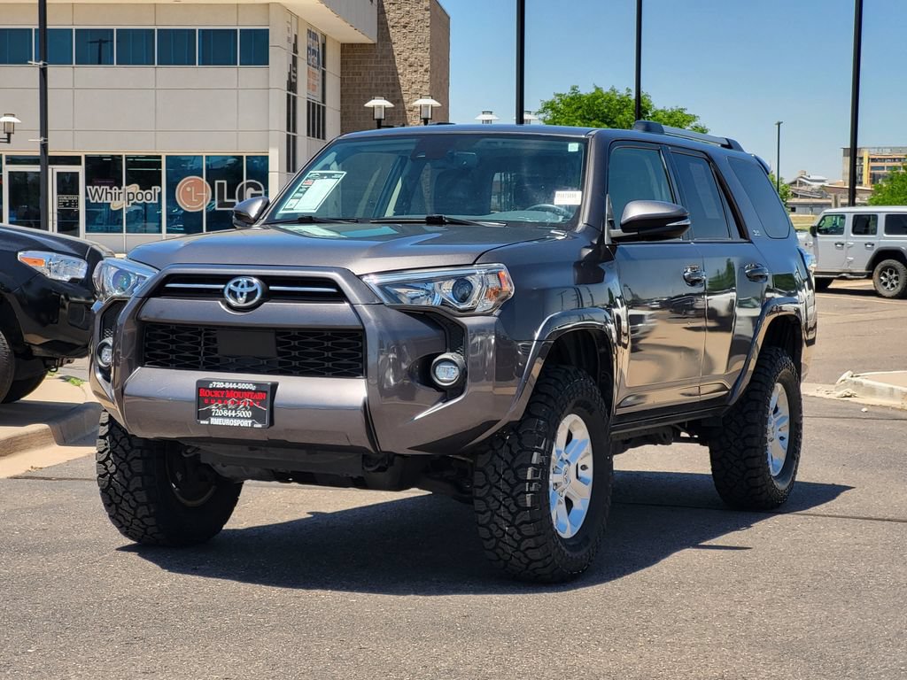 Used 2021 Toyota 4Runner SR5 Premium w/ Moonroof Package AWD/4WD image 8