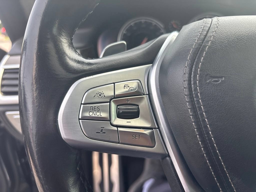 Used 2017 BMW 740i xDrive AWD/4WD image 21