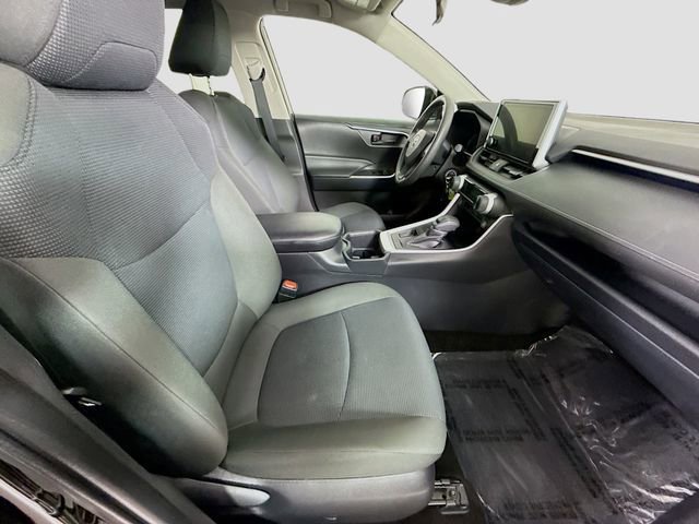 Certified 2025 Toyota RAV4 LE image 26