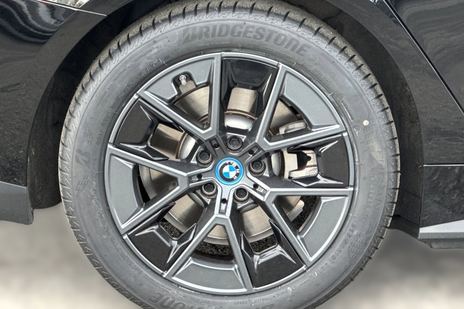 Certified 2023 BMW i4 eDrive35 w/ Premium Package image 11