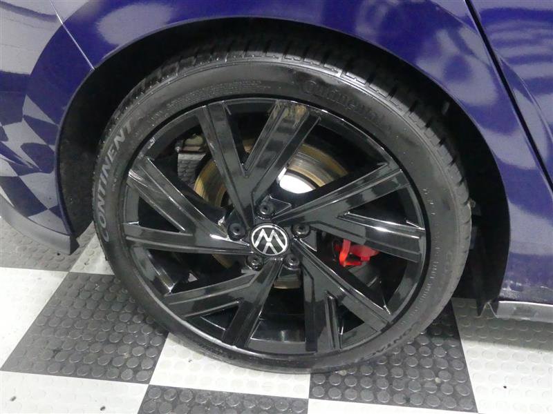 Used 2022 Volkswagen GTI SE image 16