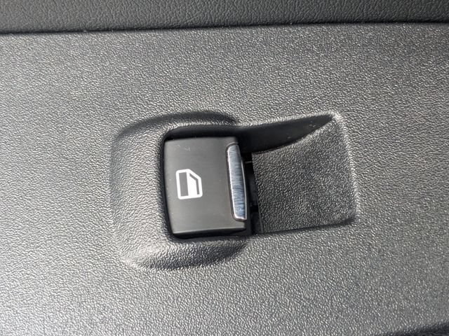 Used 2024 Ford Edge SE AWD/4WD image 25
