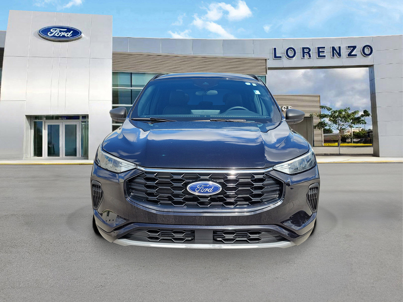 Used 2024 Ford Escape ST-Line w/ Tech Pack #1 FWD image 2