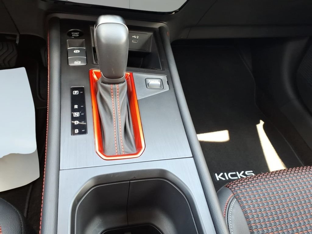New 2025 Nissan Kicks SR w/ Illumination Package AWD/4WD image 21
