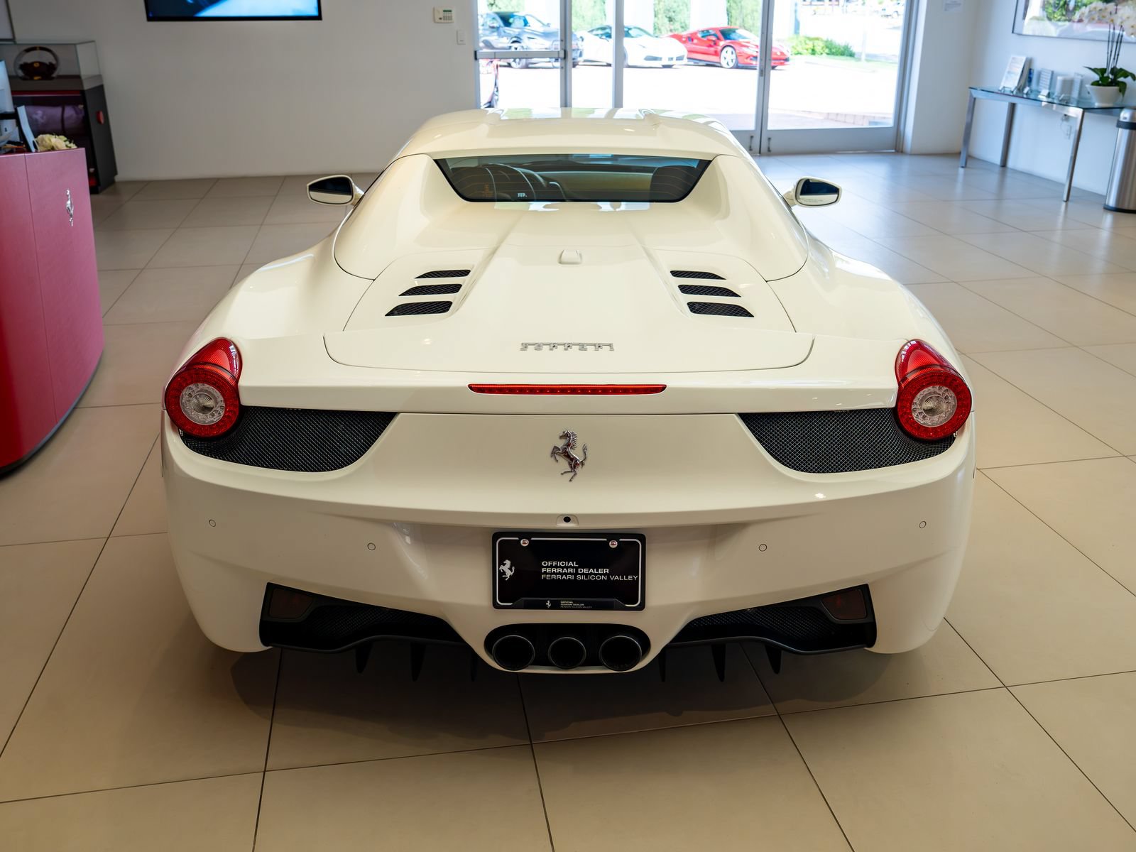 Certified 2015 Ferrari 458 Spider RWD image 30