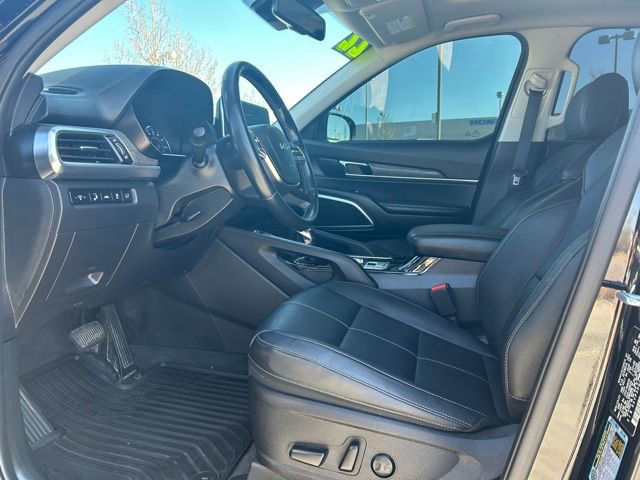 Used 2022 Kia Telluride EX w/ EX Premium Package image 22