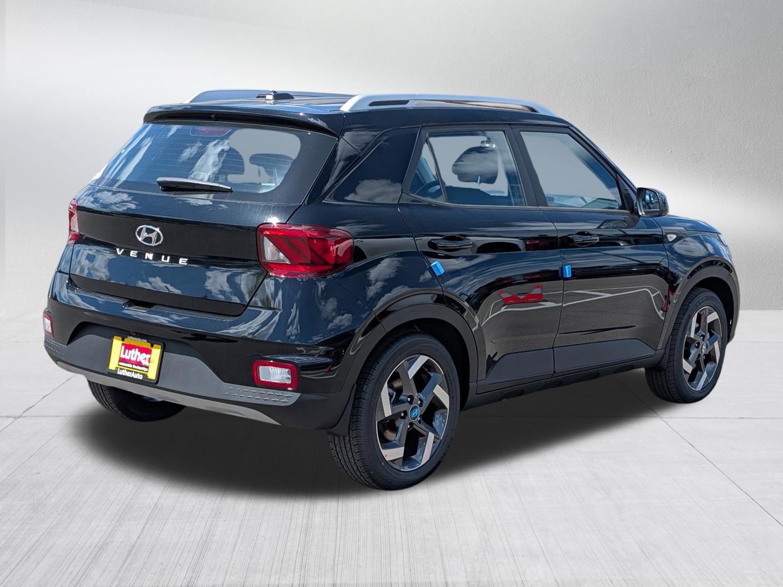 New 2026 Hyundai Venue SEL FWD image 4