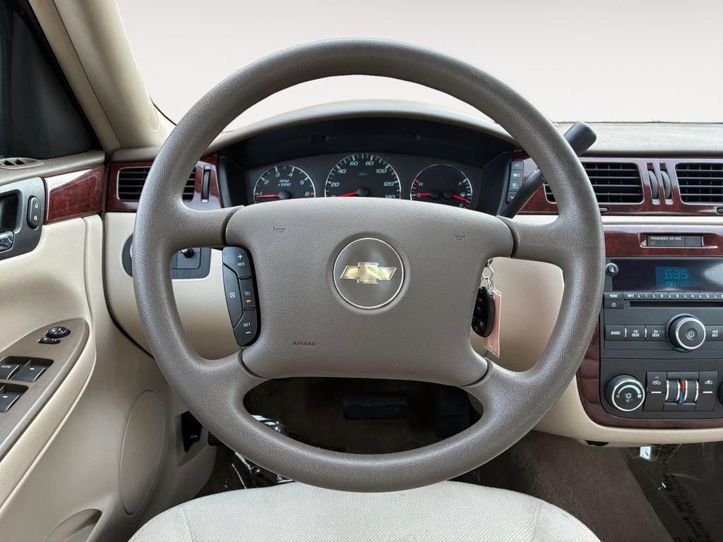 Used 2006 Chevrolet Impala LT FWD image 21