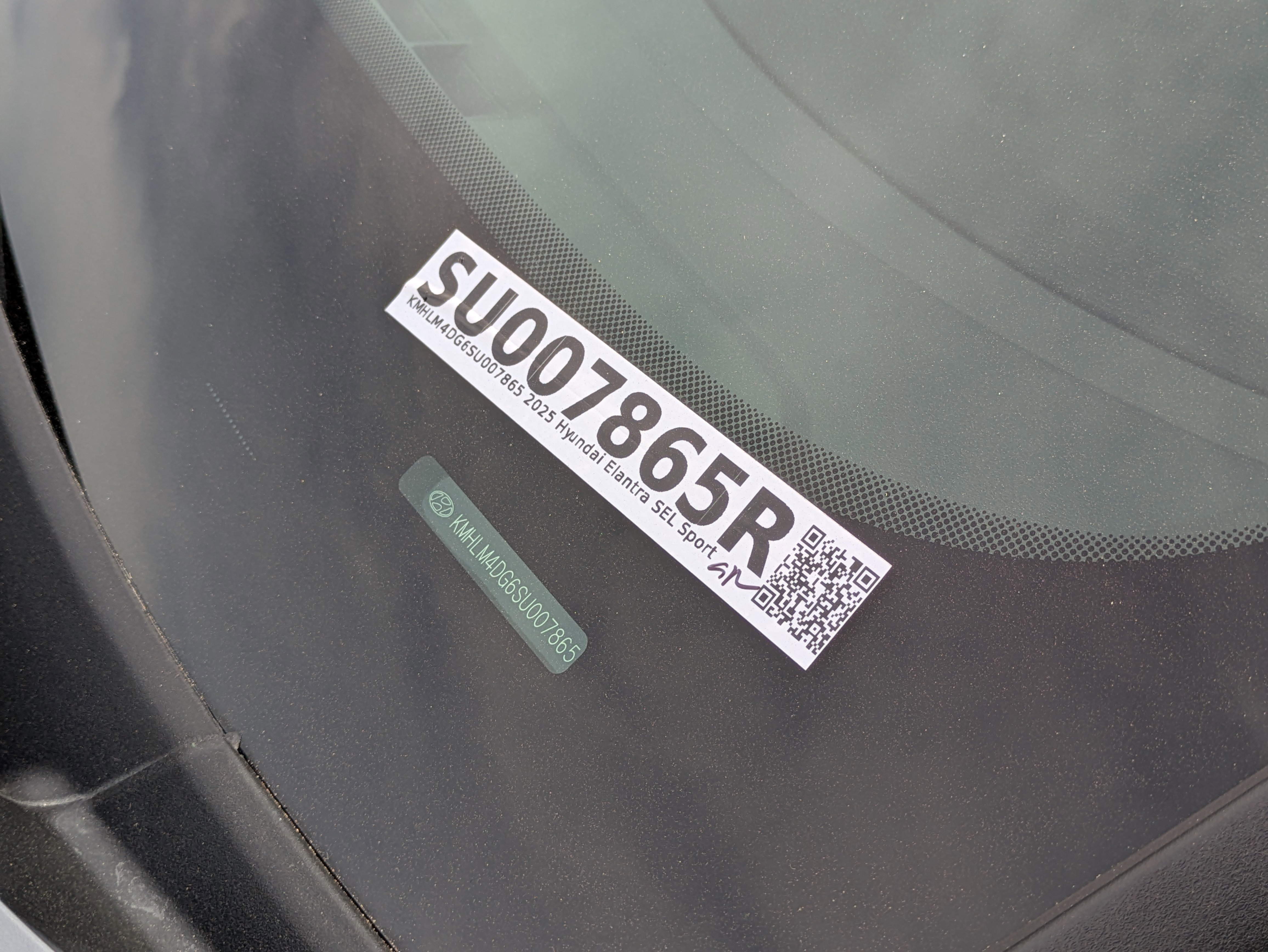 Certified 2025 Hyundai Elantra Sport image 30