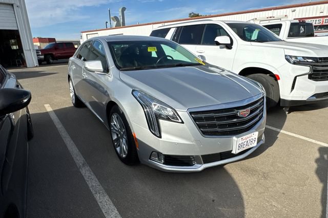 Used 2019 Cadillac XTS Luxury FWD image 2