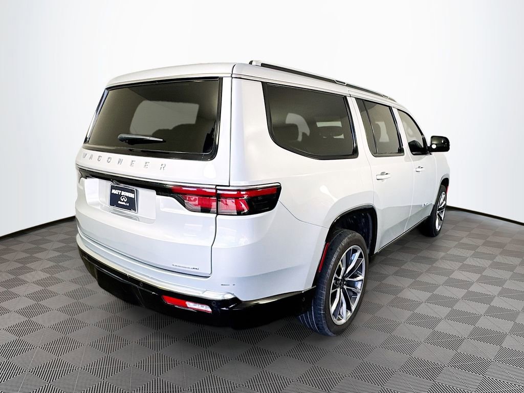 Used 2022 Jeep Wagoneer Series III w/ Premium Group I RWD image 5