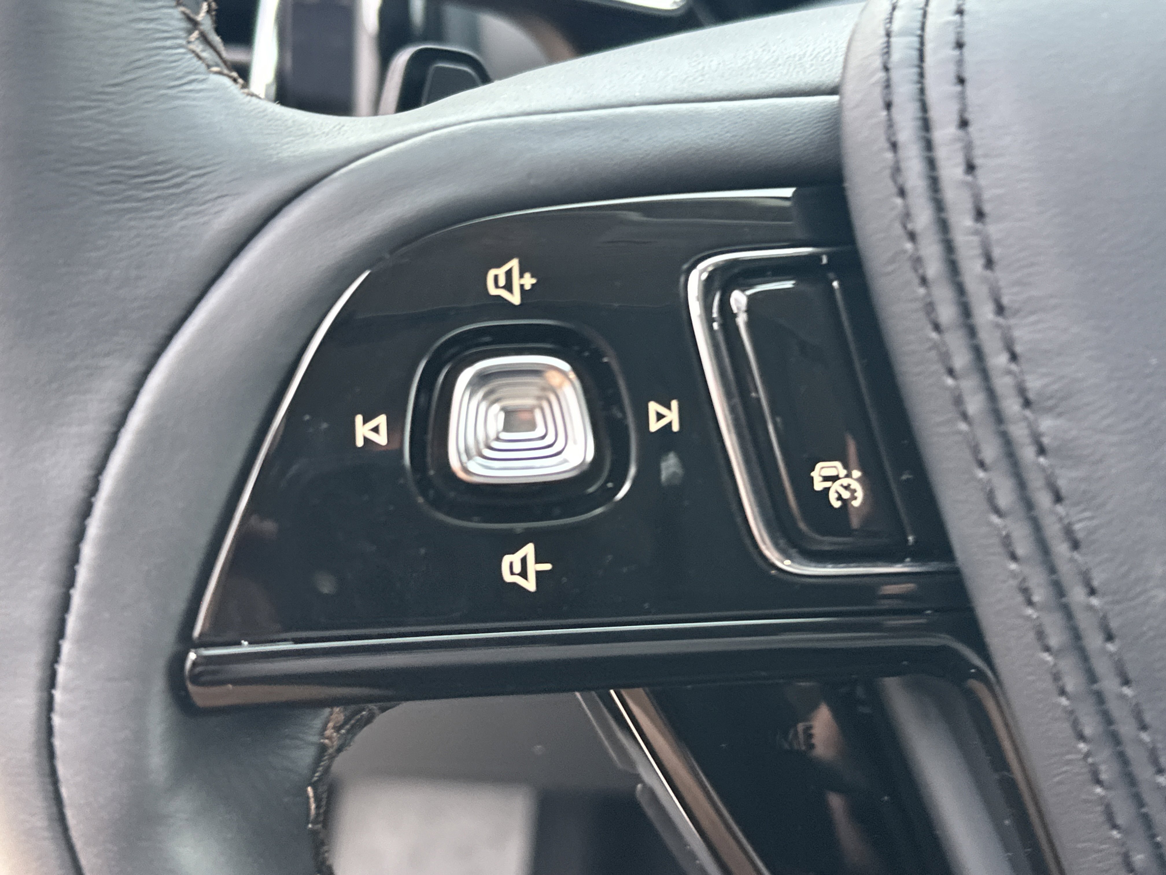 New 2026 Lincoln Aviator 2WD w/ Jet Appearance Package image 21